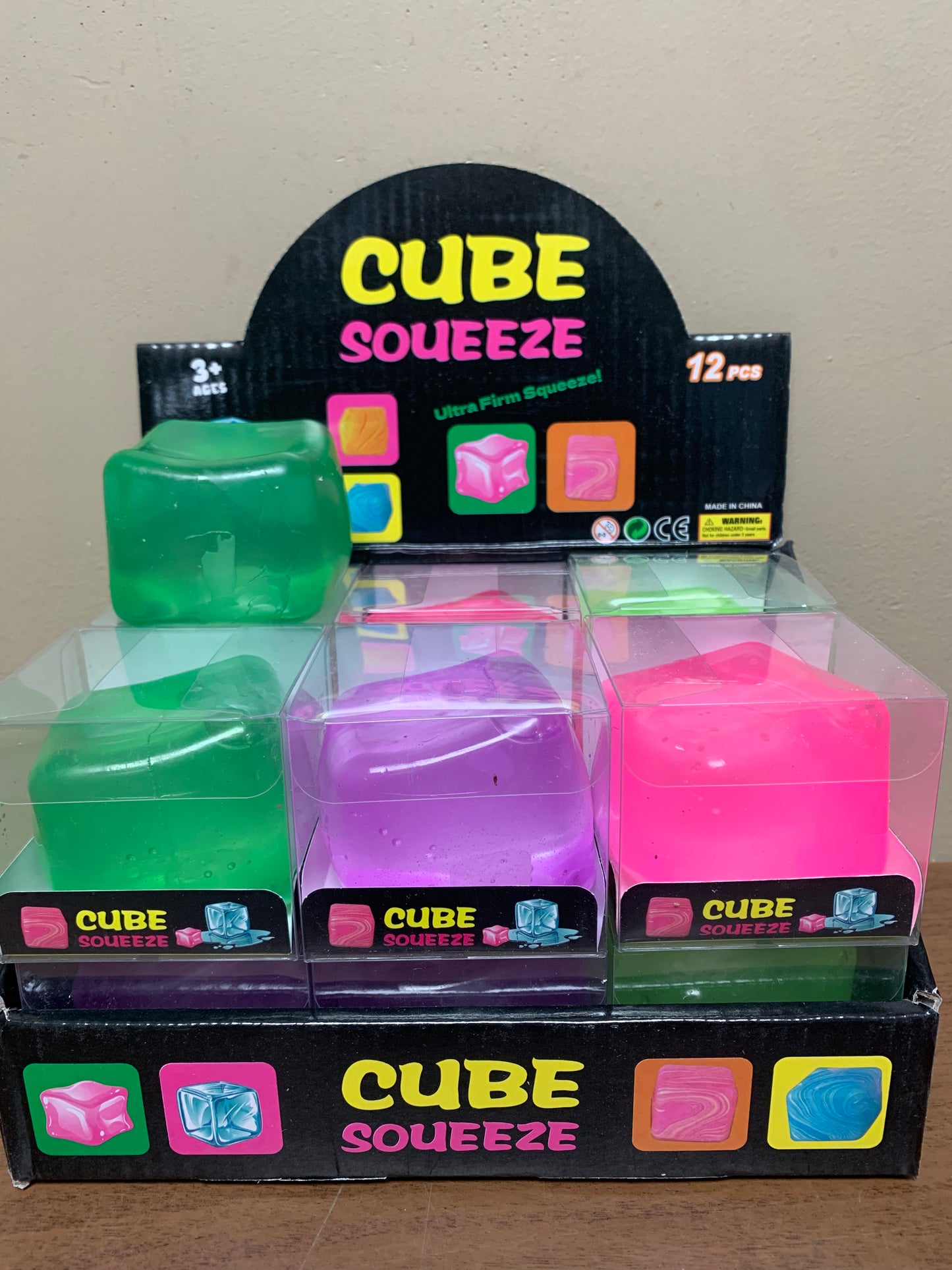 Trending Toy Squishy Cube SC2 12CT
